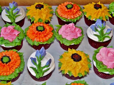 Cupcake flower pots in 100% buttercream - Cake by Nancys Fancys Cakes & Catering (Nancy Goolsby)