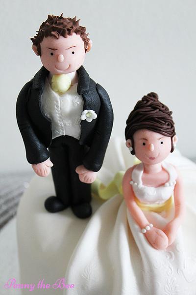 Bride and Groom - Cake by Penny the Bee