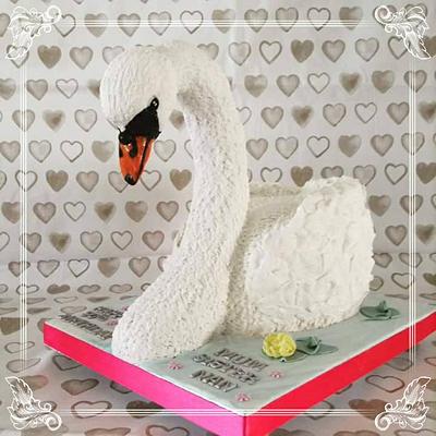 Large realistic swan cake . - Cake by Andrea 
