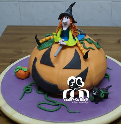 Last Halloween at school - Cake by Bolinhos Bons, Artisan Cake Design (by Joana Santos)