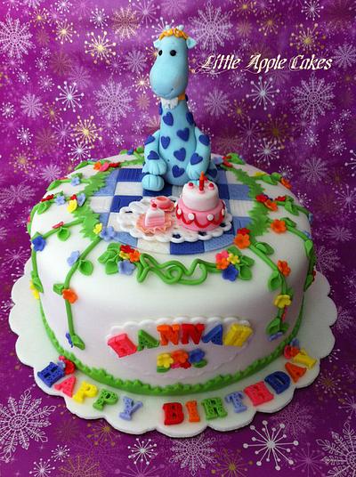 Giraffe Cake - Cake by Little Apple Cakes