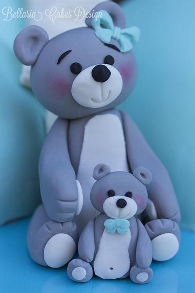 Mommy bear with her little baby - Cake by Bellaria Cake Design 