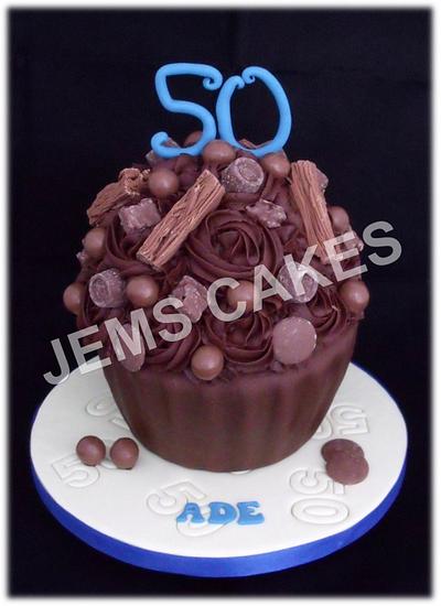 50th giant cupcake - Cake by Cakemaker1965