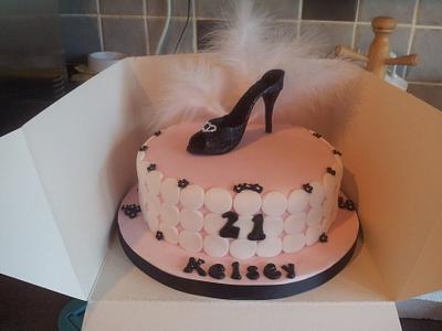 elegant shoe - Cake by yourcakebylaura