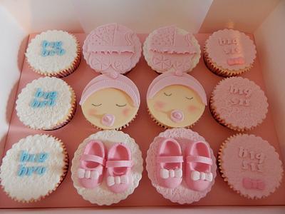 twins cupcakes - Cake by pennyscupcakes