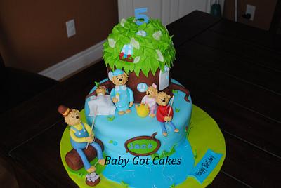 Berenstain Bears - Cake by Baby Got Cakes