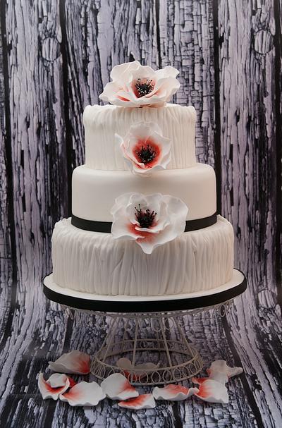 Poppy wedding cake  - Cake by Caz