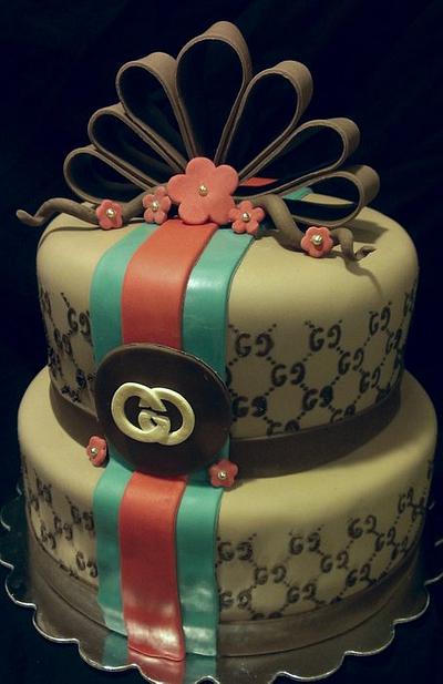 Cake tag: gucci - CakesDecor