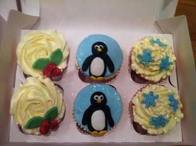 Christmas Cupcakes - Cake by Sarah Al-Masrey