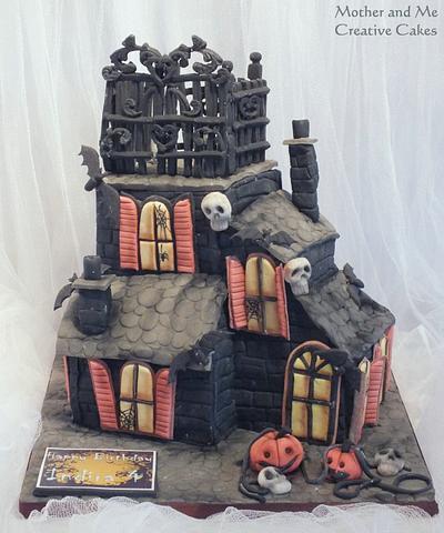 Halloween Haunted House - Cake by Mother and Me Creative Cakes