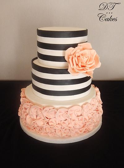 Stripes Cake - Cake by Djamila Tahar (DT Cakes)