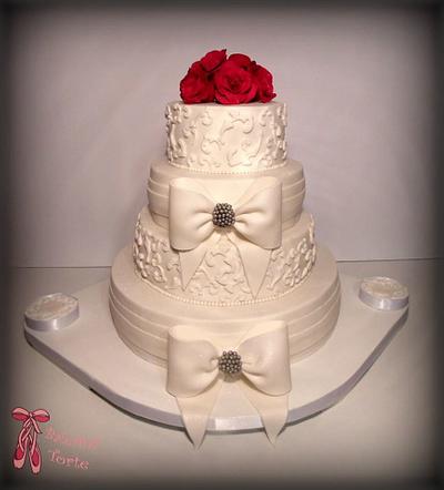 White Wedding Cake with Red Roses - Cake by Balerina Torte