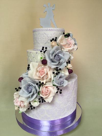 Violet 2 - Cake by Oksana Kliuiko