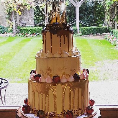 Drip wedding cake - Cake by Kirstyscakes1