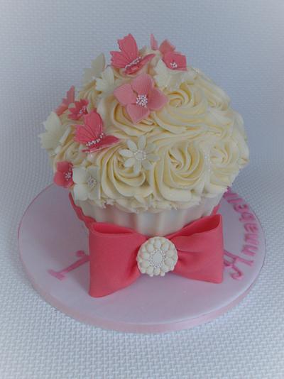 Pretty Giant Cupcake - Cake by Candy's Cupcakes