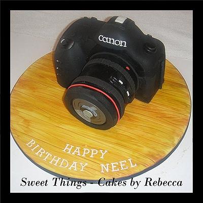 canon camera cake - Cake by Sweet Things - Cakes by Rebecca