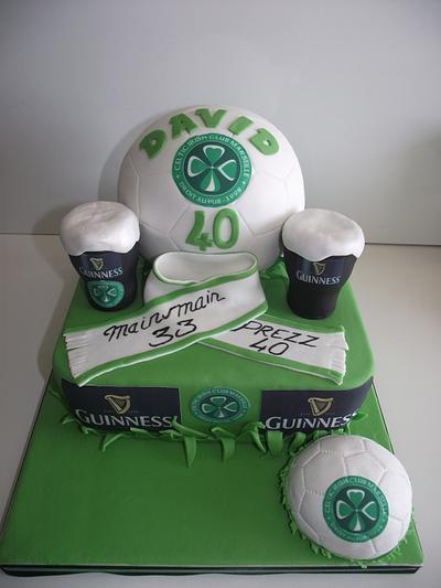soccer and guinness cake - Cake by NanyDelice