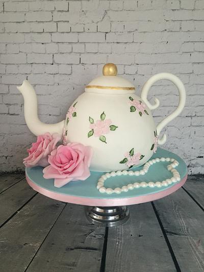 Teapot cake  - Cake by Claire willmott