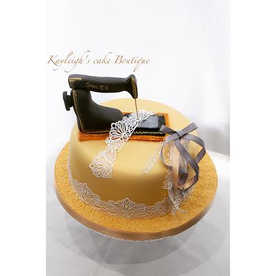 Sewing machine  - Cake by Kayleigh's cake boutique 