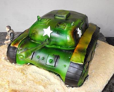 Army Tank Cake - Cake by Linnquinn