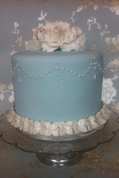 Roses and Hydrangea Cake - Cake by Sarah Al-Masrey
