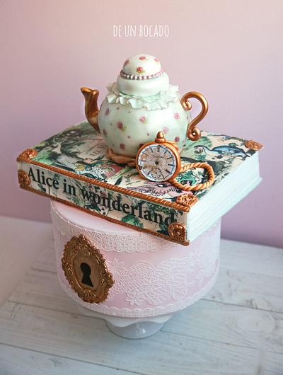 Alice in Wonderland wedding cake - Cake by Carmen