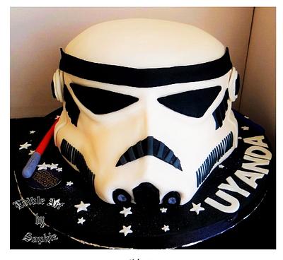 Stormtrooper Helmet - Cake by sophia haniff