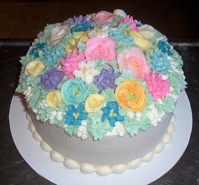 Buttercream Flower Cake - Cake by BettyA