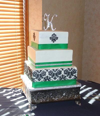 Green & White Wedding - Cake by Rosalynne Rogers