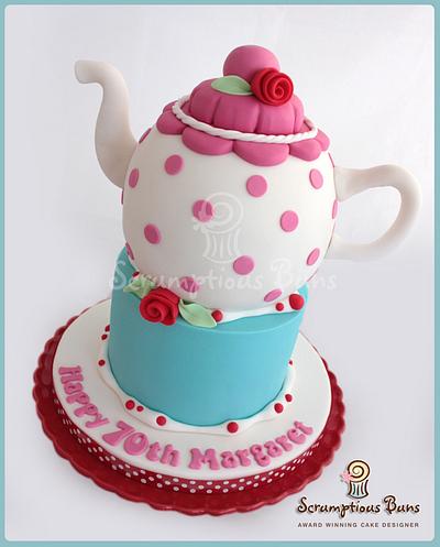 Teapot Cake - Cake by Scrumptious Buns