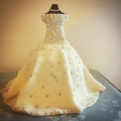 Bridal Shower Cake - Cake by SweetCreationsbyFlor