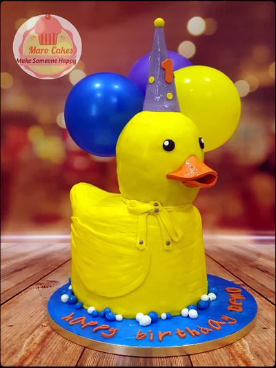 Rubber ducky  - Cake by Maro Cakes