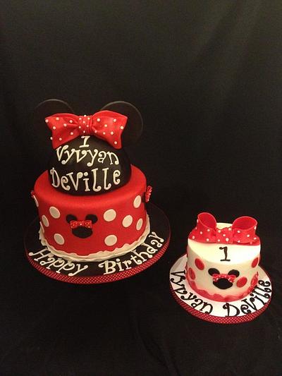 Minnie Mouse  - Cake by Elizabeth