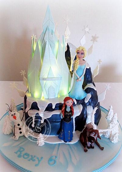 Yet another Frozen cake! :) - Cake by chefsam