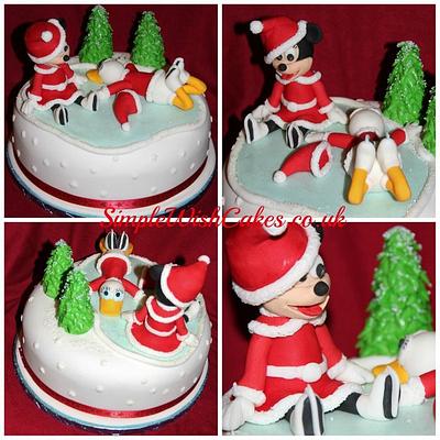 Minni Mouse and Daisy Duck Christmas Cake - Cake by Stef and Carla (Simple Wish Cakes)