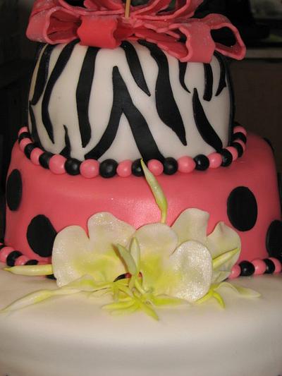 Ginger's Sweet 16 - Cake by Lizzie