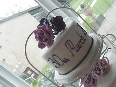 vintage wedding - Cake by The Snowdrop Cakery