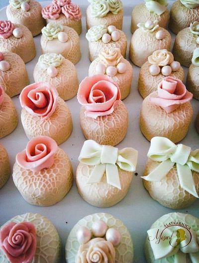 Wedding cupcakes - Cake by Mocart DH