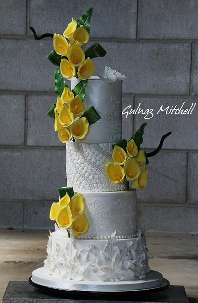 Wedding cake with calla lilies "Lisa" - Cake by Gulnaz Mitchell