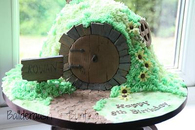 Hobbit House - Cake by Ballderdash & Bunting