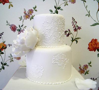 Brush Embroidery Cake - Cake by Sibarum Cakes & Catering