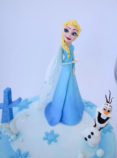 Elsa - Cake by Angela Cassano