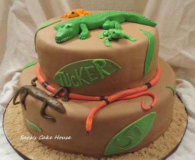 Lizard Cake - Cake by Sara's Cake House