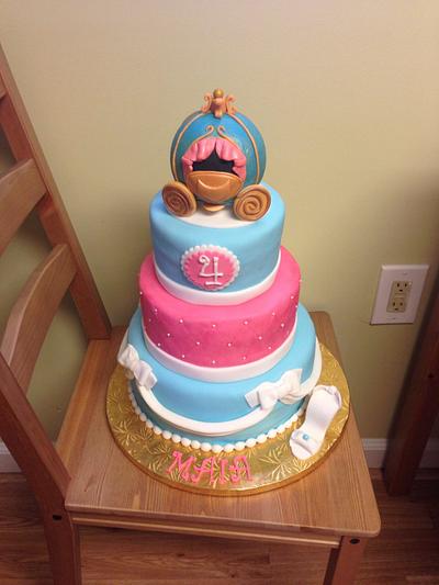 Cinderella Carriage Cake  - Cake by Stephanie 