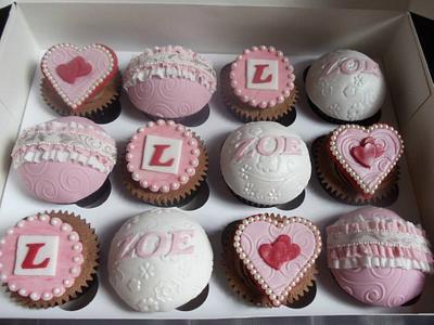 Vintage hen do cupcakes - Cake by Enchanting Cupcakes hobby cakes