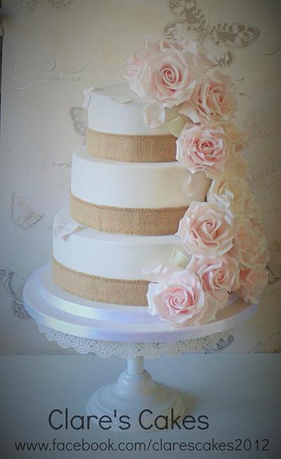 roses and hessian  - Cake by Clare's Cakes - Leicester