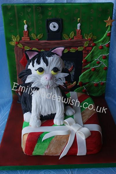 Christmas Cat - Cake by Emilyrose