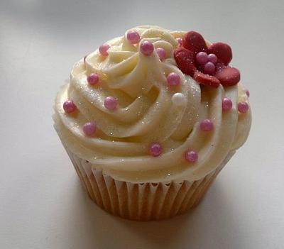  cupcake - Cake by NinasCakes