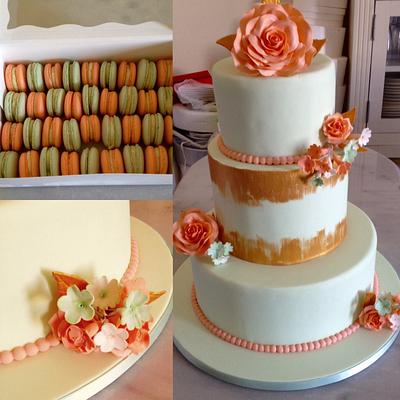 Mint, coral and gold wedding cake - Cake by Rêves et Gourmandises