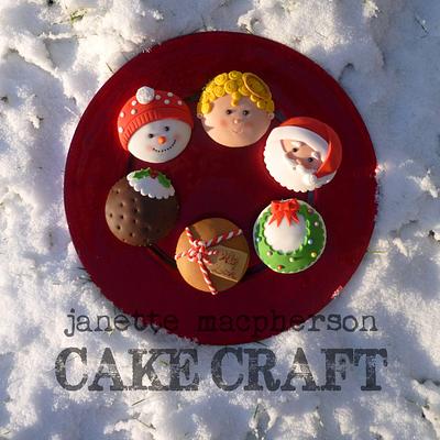 Christmas Cupcakes - Cake by Janette MacPherson Cake Craft